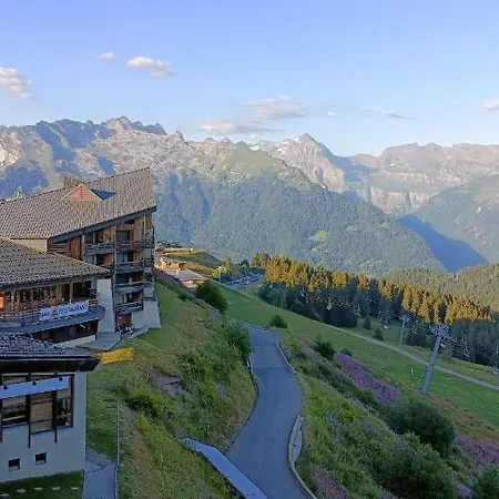Pied Des Pistes - 1600 *